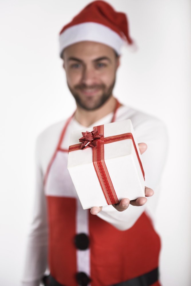 Festeggiamo il Natale al contrario: facciamo un regalo a Babbo Natale