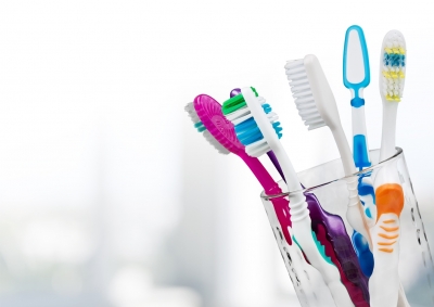 Come scegliere lo spazzolino da denti